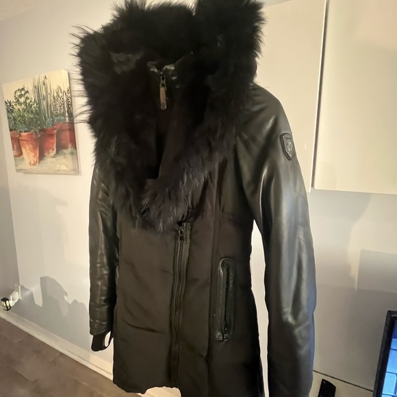 COPY - RUDSAK all black winter jacket - Picture 4 of 6